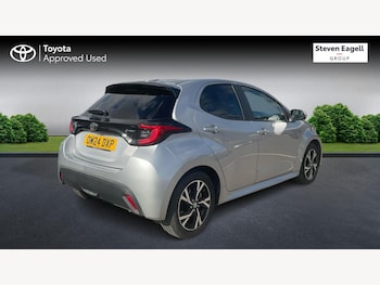 Used Toyota Yaris 2024 for sale - 76188694: Photo 2
