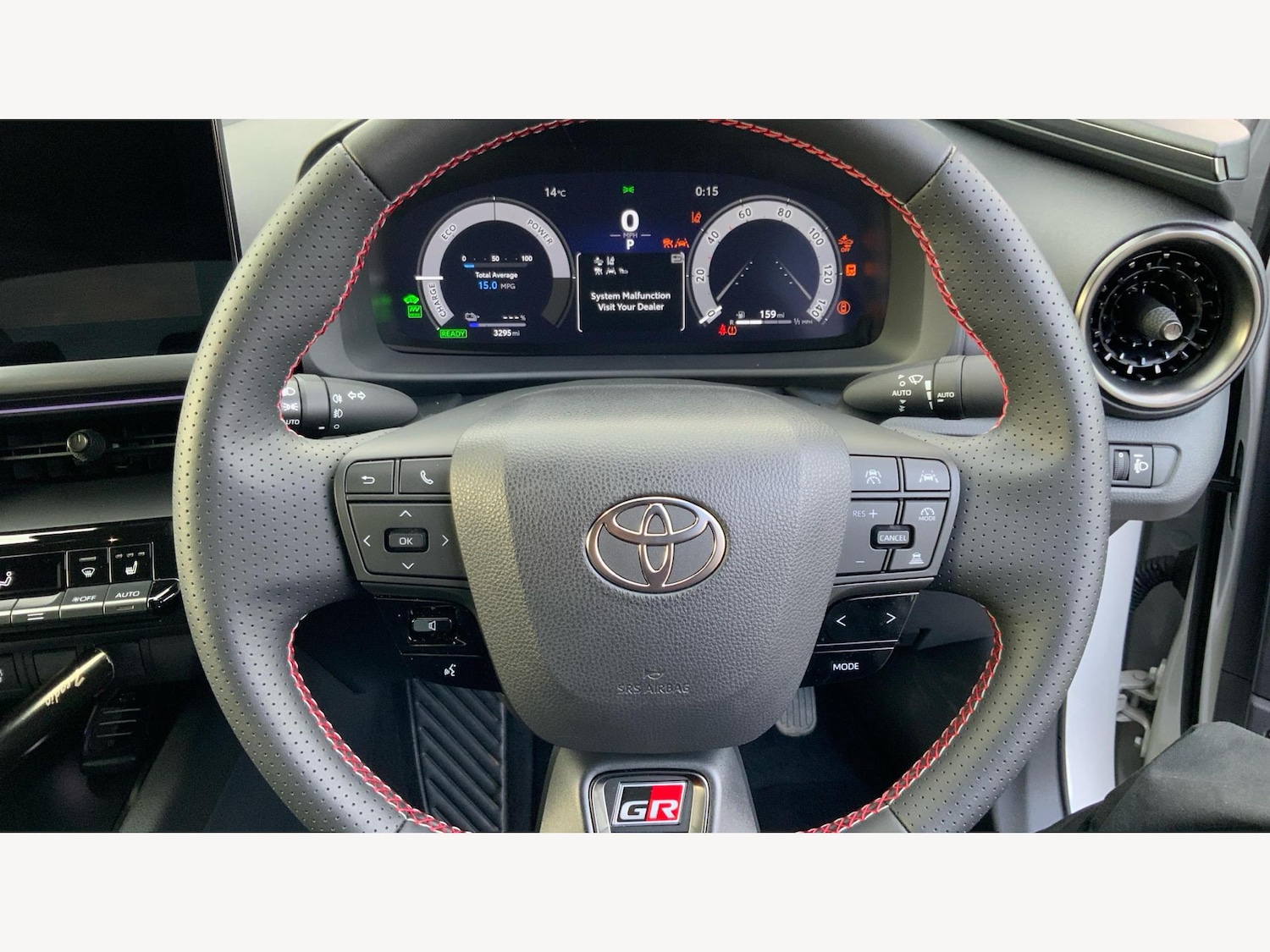 Used Toyota C-HR 2024 for sale - 76326859: Photo 10