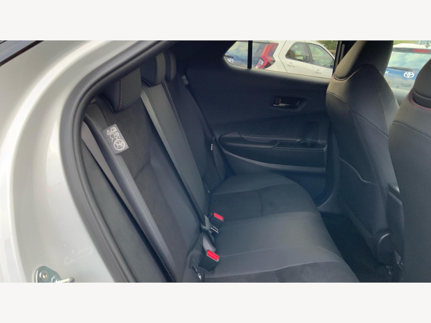 Used Toyota C-HR 2024 for sale - 76326859: Photo 14