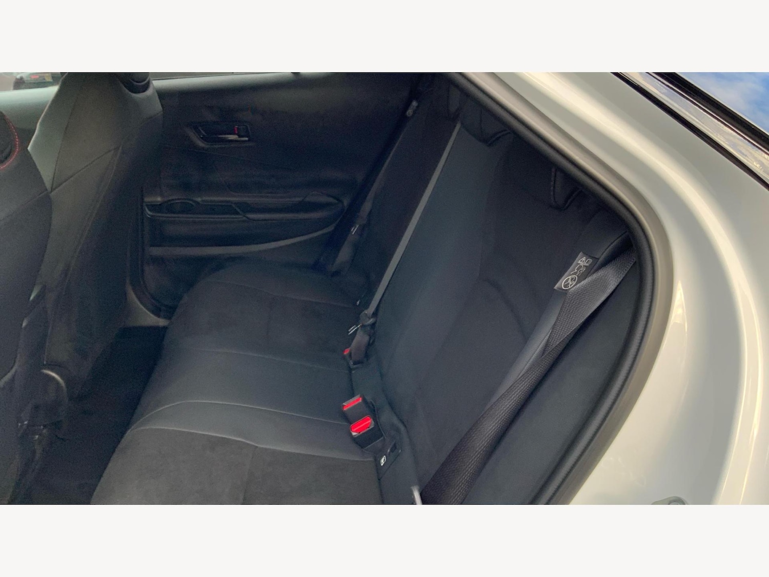 Used Toyota C-HR 2024 for sale - 76326859: Photo 15