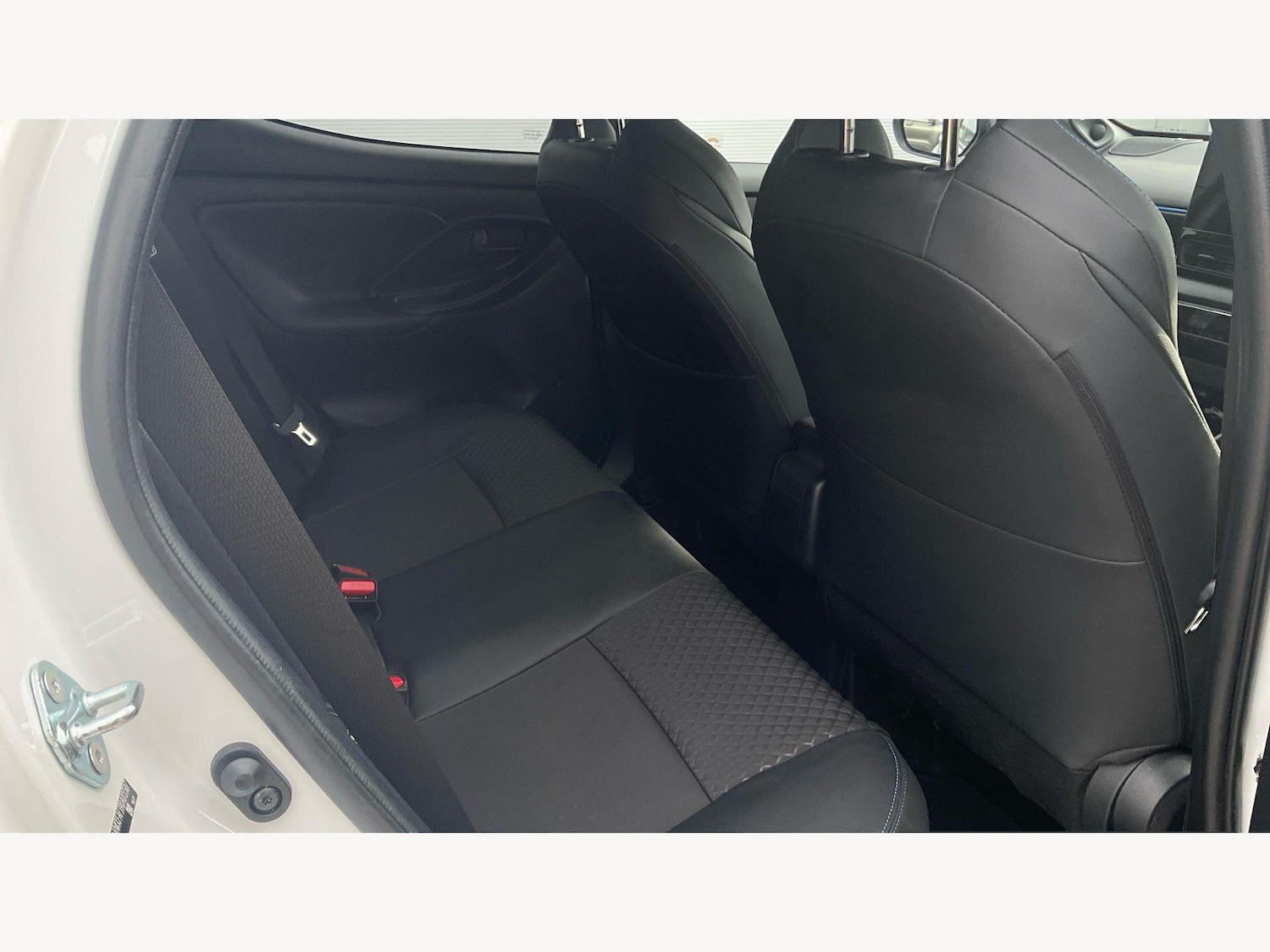 Used Toyota Yaris 2024 for sale - 78007753: Photo 14