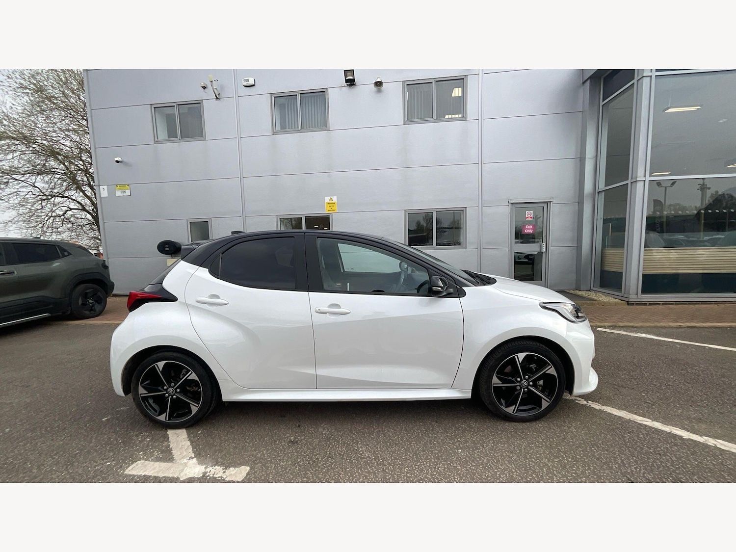 Used Toyota Yaris 2024 for sale - 78007753: Photo 18