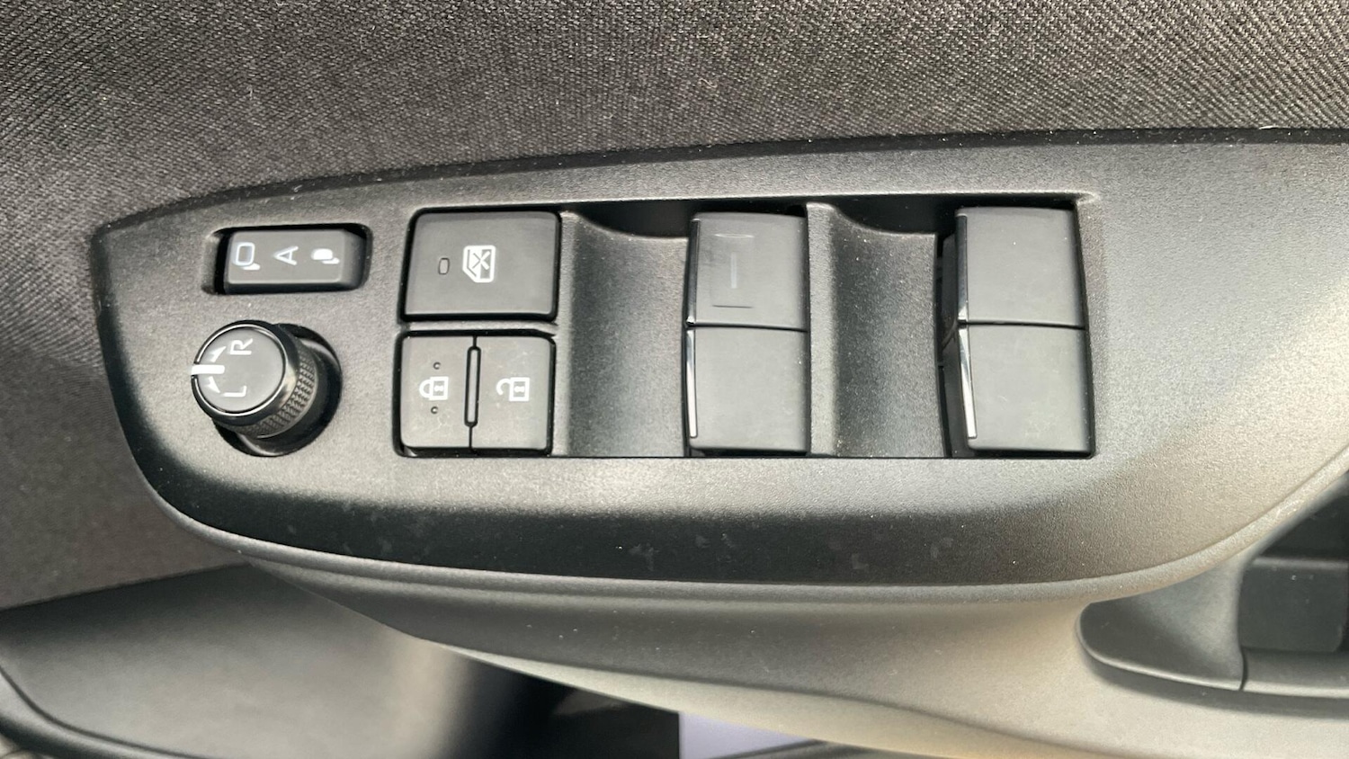 Used Toyota Yaris 2024 for sale - 78007753: Photo 33