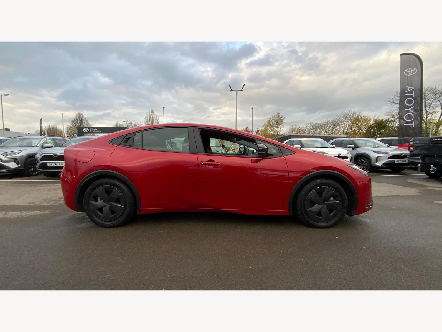 Used Toyota Prius 2024 for sale - 76560930: Photo 18