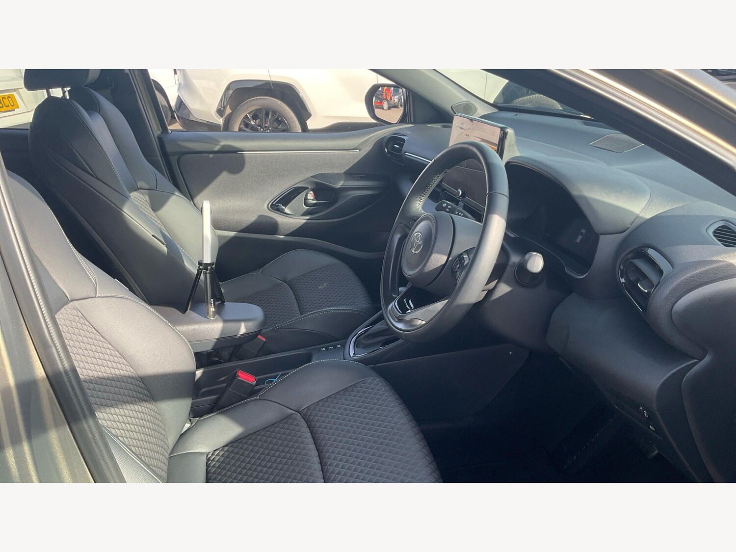 Used Toyota Yaris for sale - 77722789: Photo 13