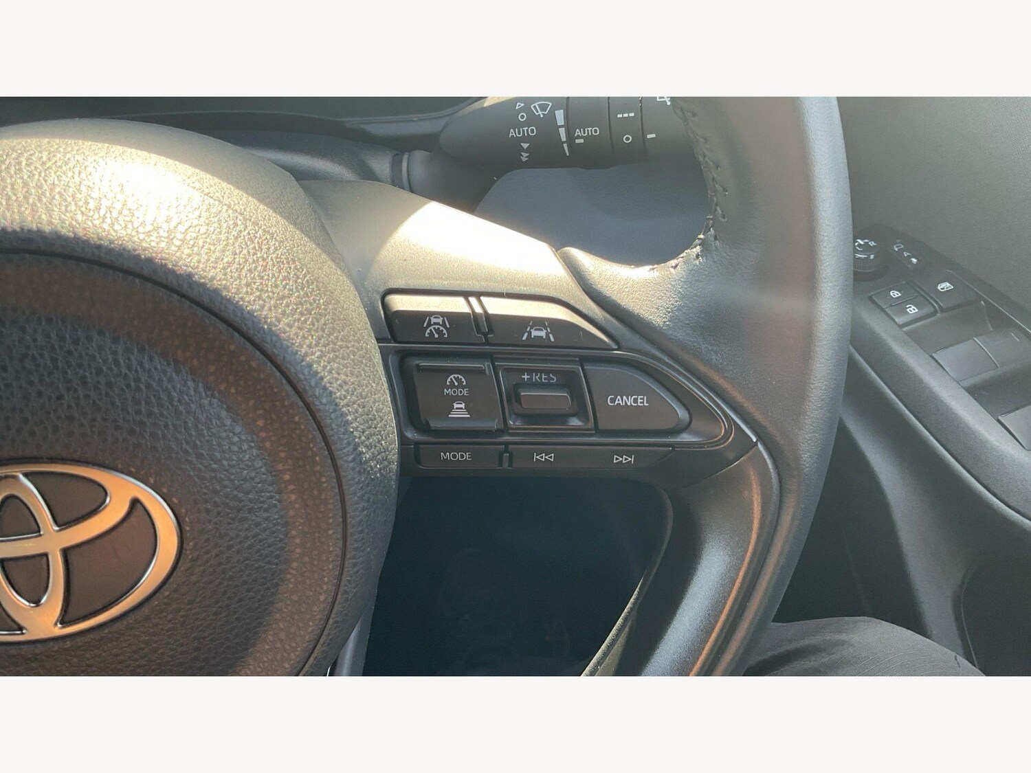 Used Toyota Yaris for sale - 77722789: Photo 29