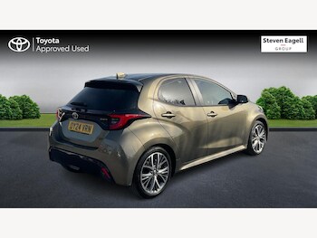 Used Toyota Yaris 2024 for sale - 77722789: Photo