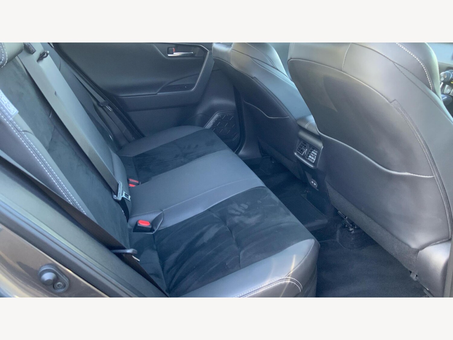 Used Toyota RAV4 2024 for sale - 76326132: Photo 14