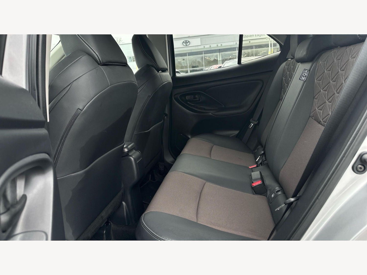 Used Toyota Yaris Cross 2023 for sale - 78062936: Photo 15