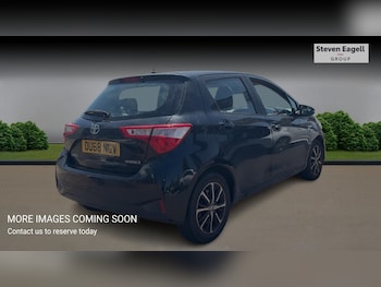 Used Toyota Yaris 2018 for sale - 79192048: Photo