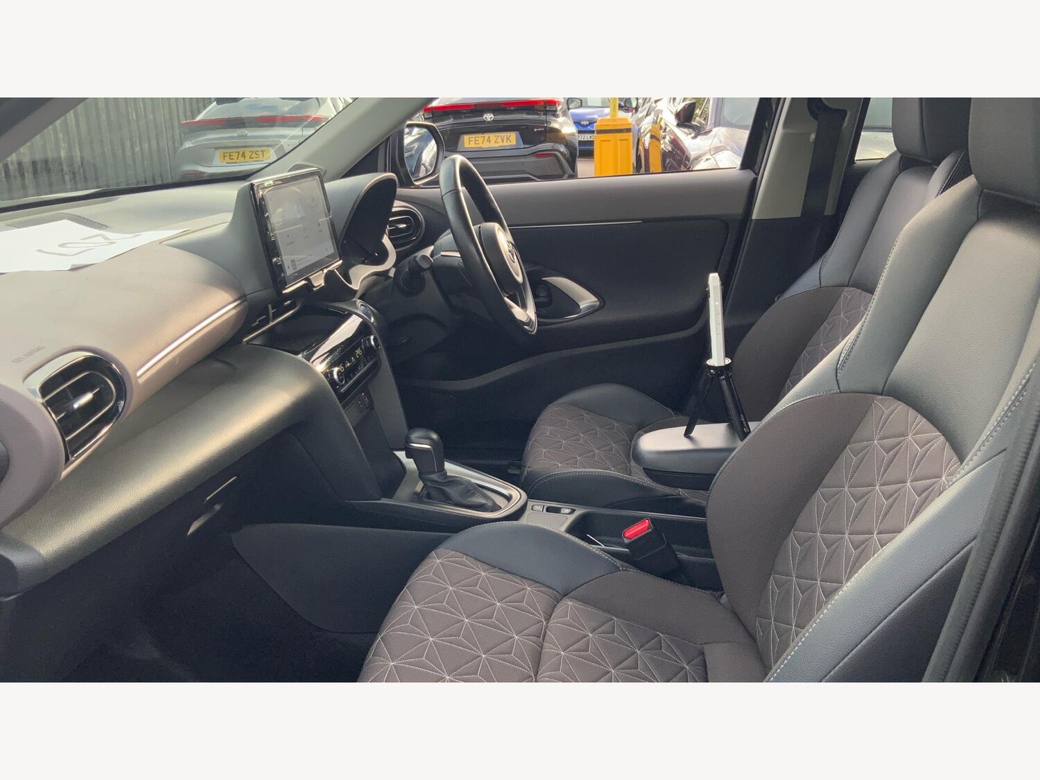 Used Toyota Yaris Cross 2022 for sale - 76521841: Photo 12