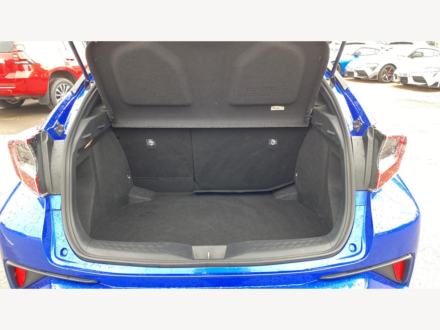 Used Toyota C-HR 2018 for sale - 76295261: Photo 16