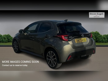 Used Toyota Yaris 2023 for sale - 75756152: Photo