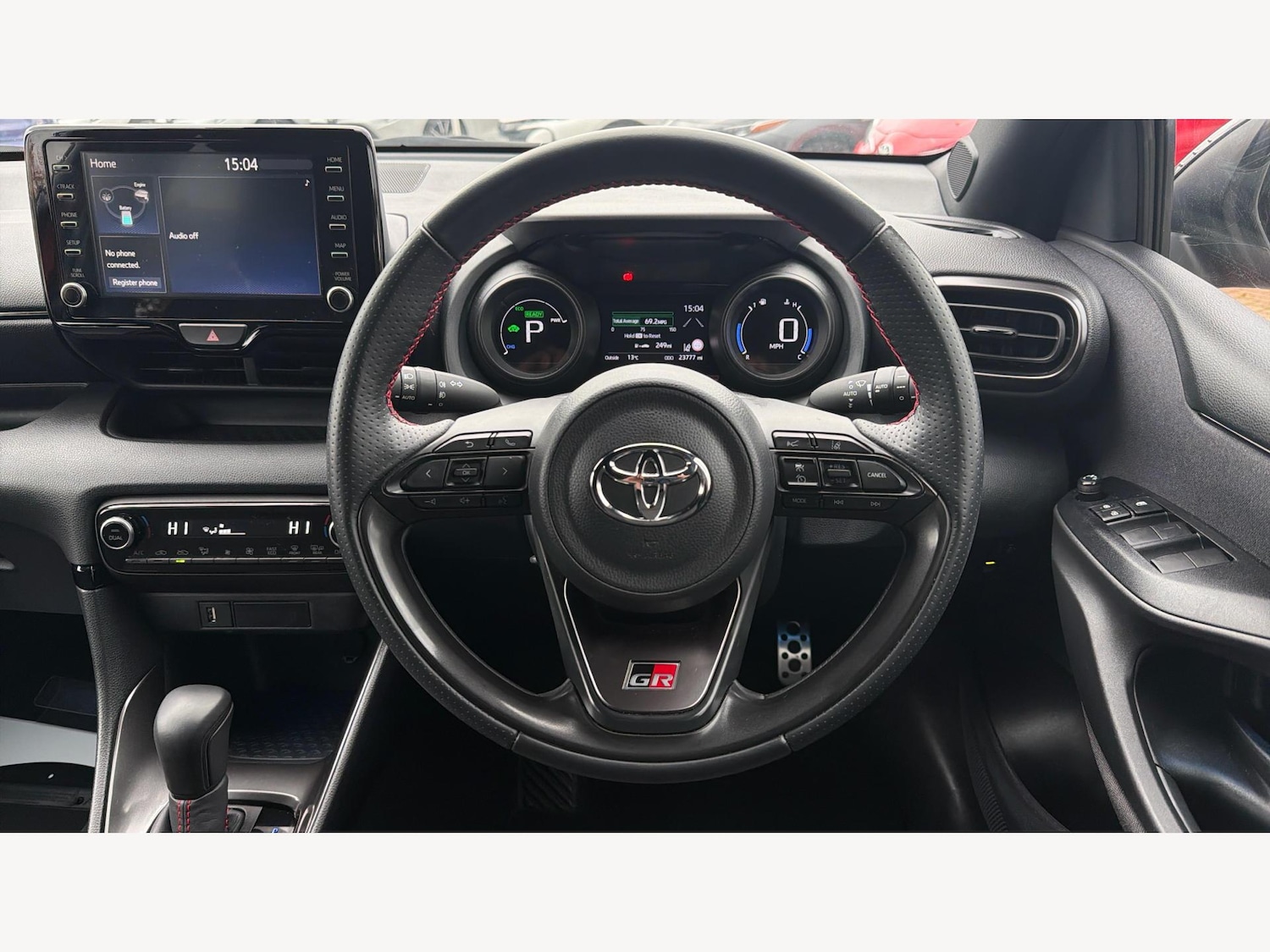 Used Toyota Yaris 2023 for sale - 76295902: Photo 10