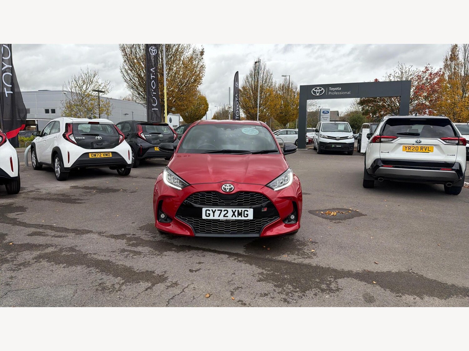 Used Toyota Yaris 2023 for sale - 76295902: Photo 17