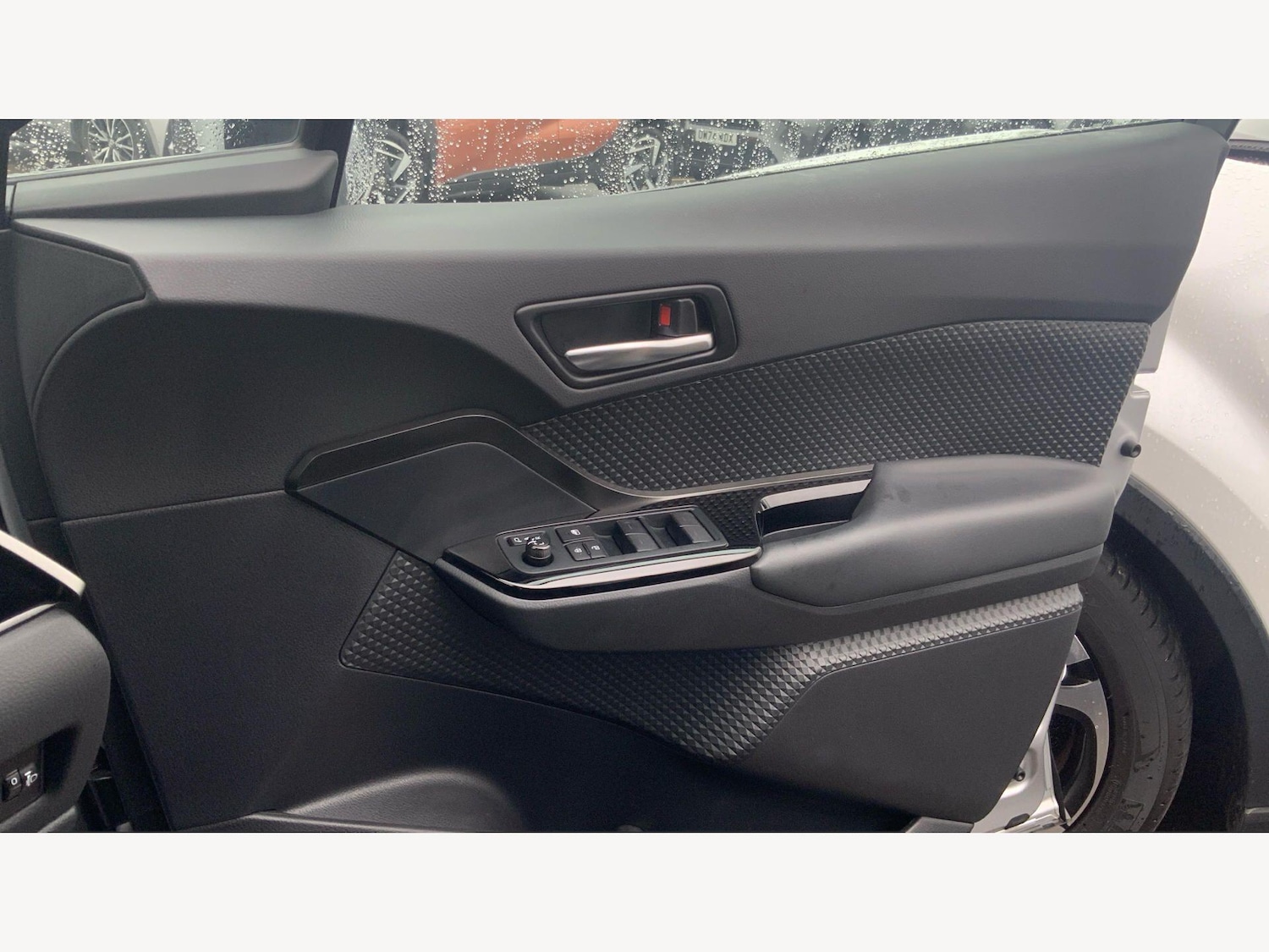 Used Toyota C-HR for sale - 78205472: Photo 27