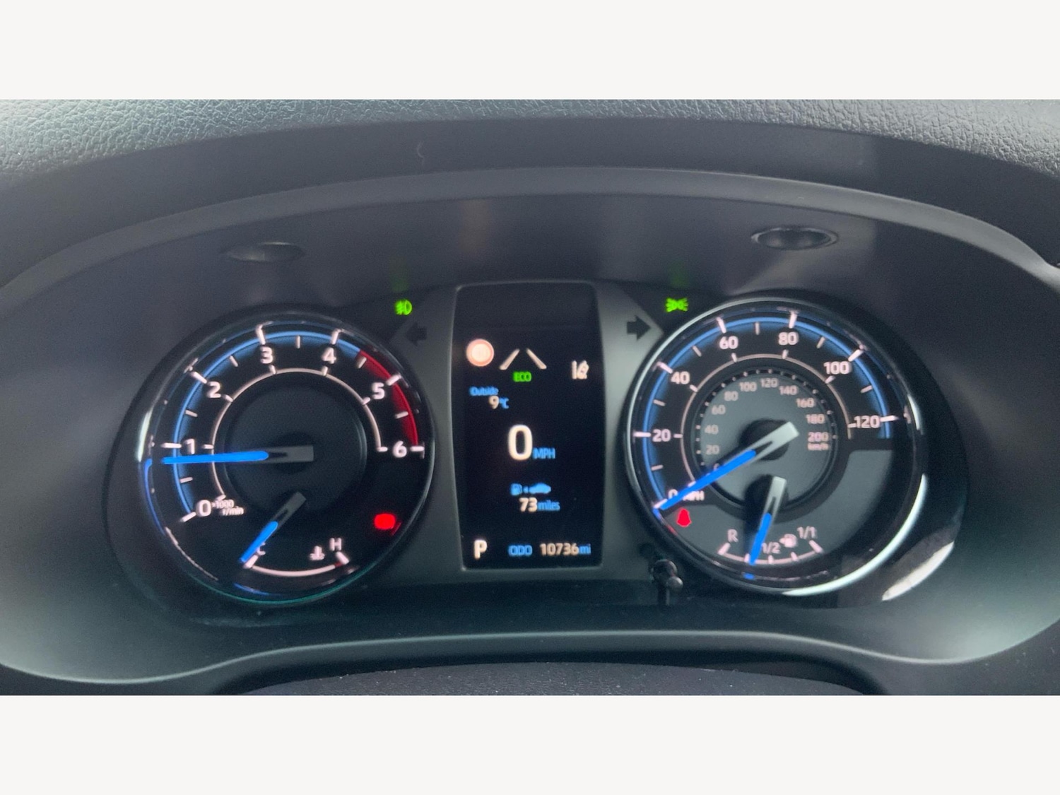 Used Toyota Hilux 2025 for sale - 77320859: Photo 11