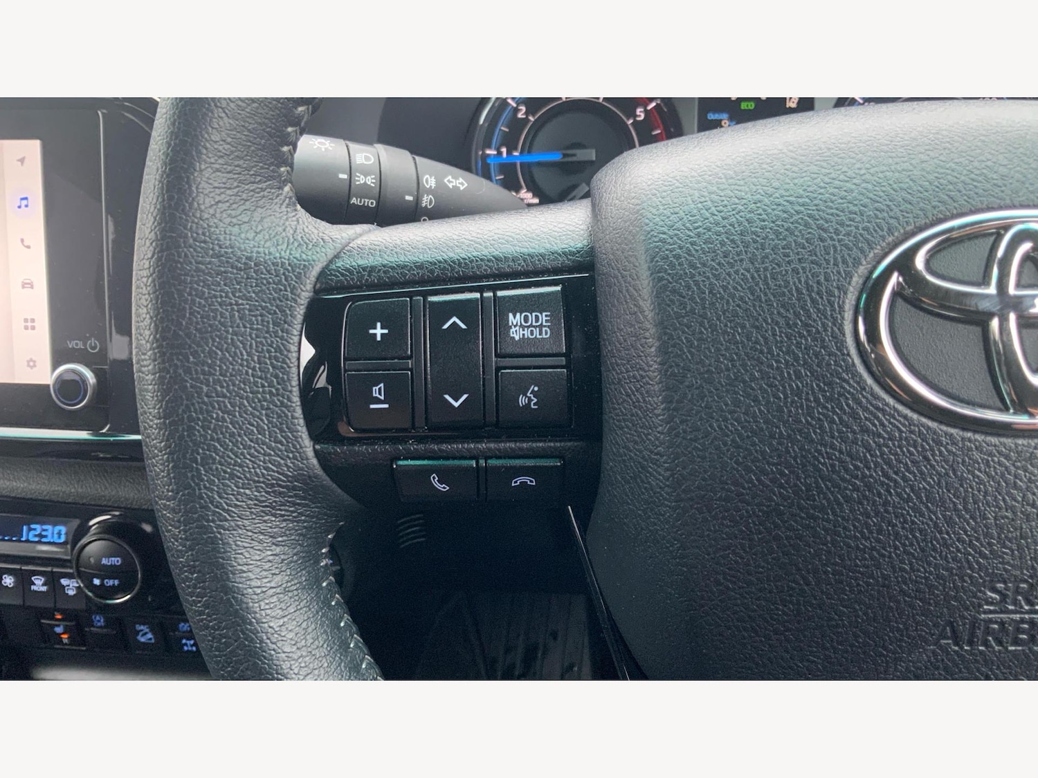 Used Toyota Hilux 2025 for sale - 77320859: Photo 25