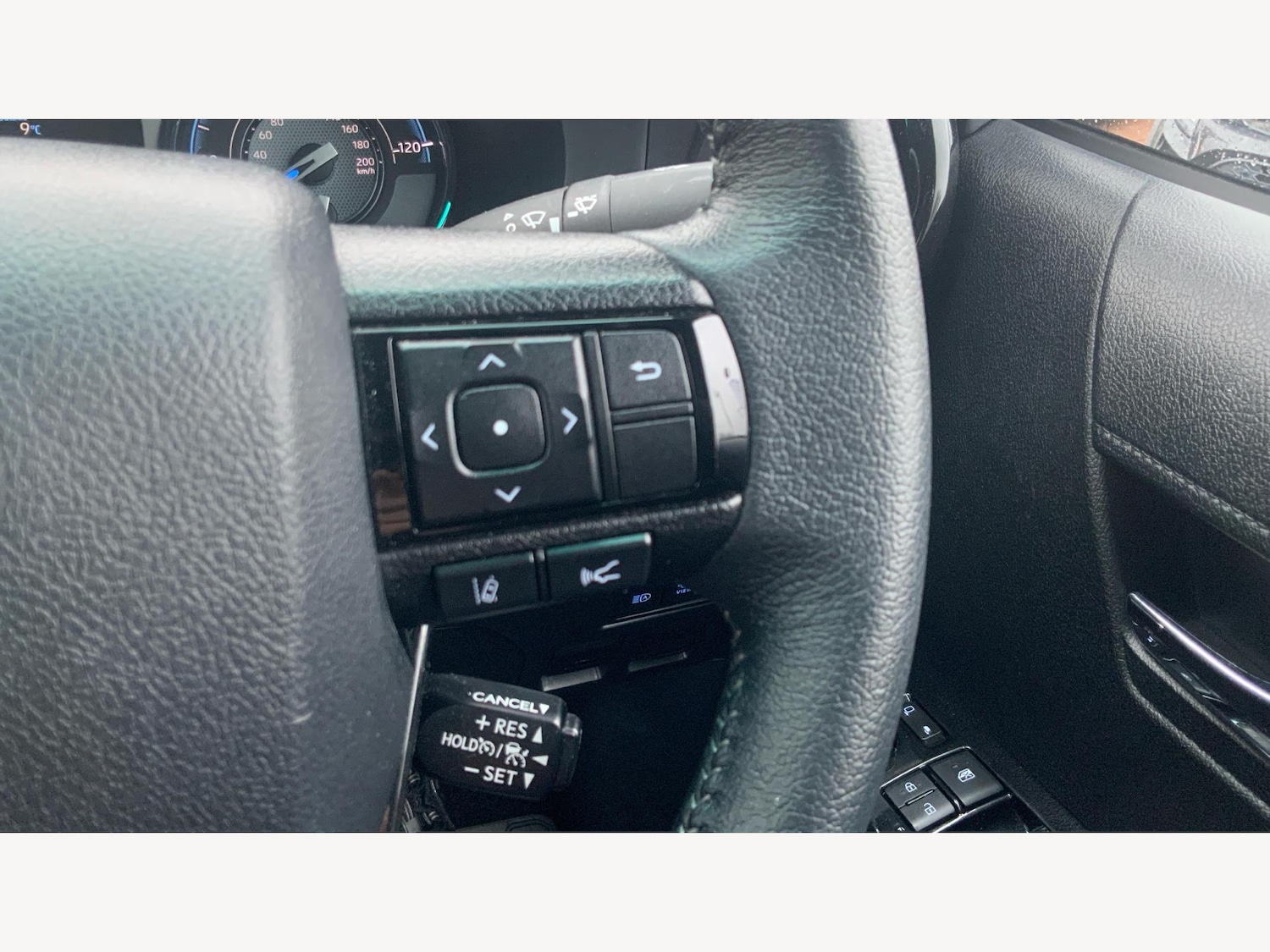 Used Toyota Hilux 2025 for sale - 77320859: Photo 26