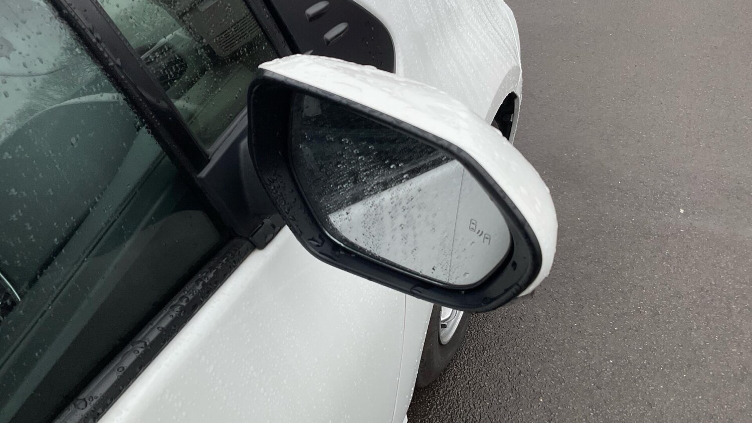 Used Toyota Prius 2019 for sale - 77925082: Photo 32