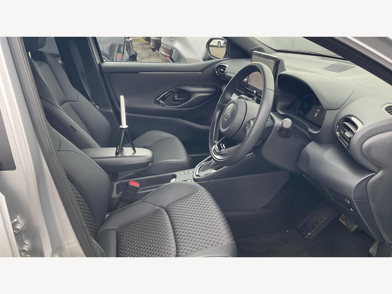 Used Toyota Yaris 2024 for sale - 77626229: Photo 13