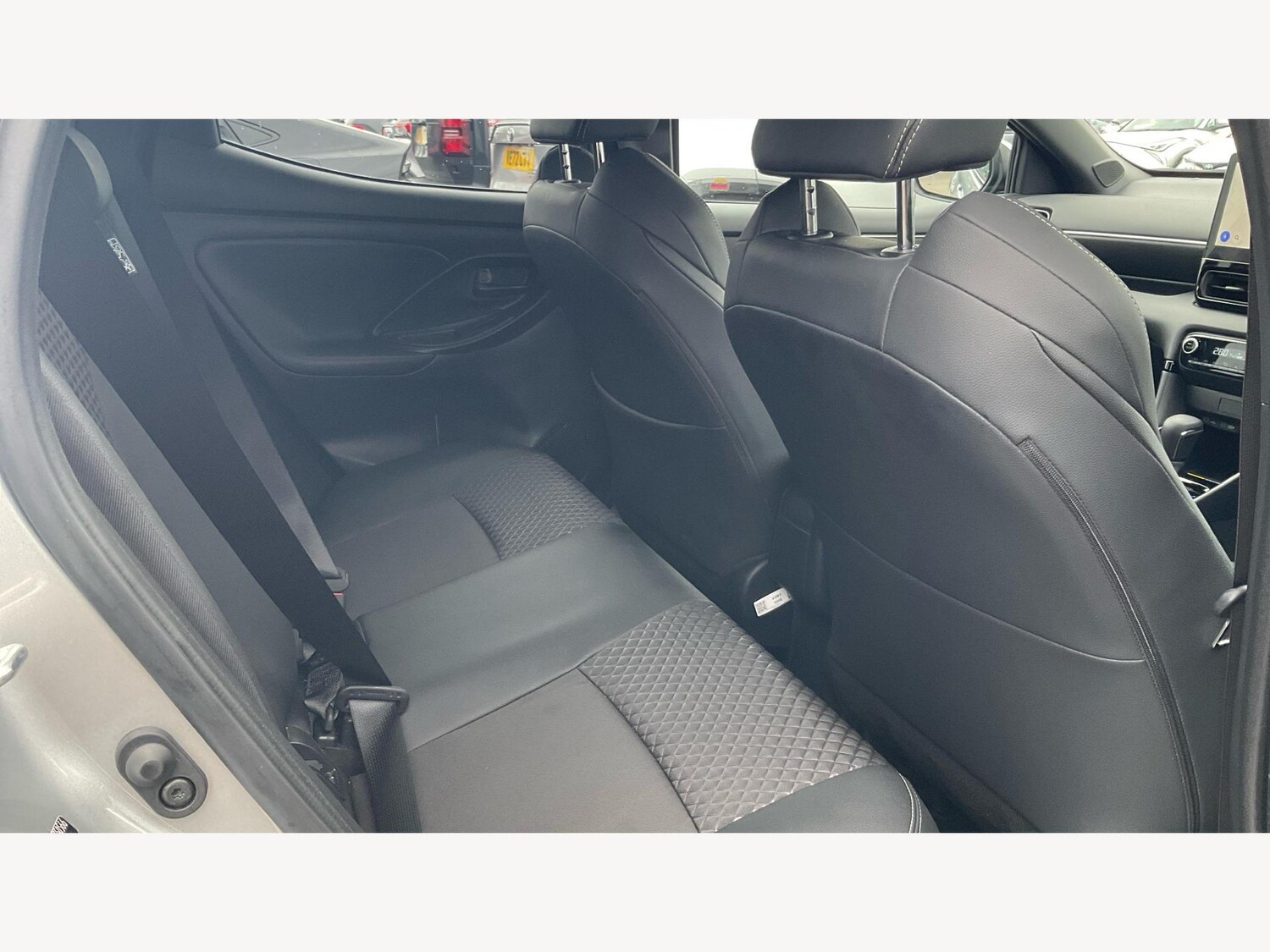 Used Toyota Yaris 2024 for sale - 77626229: Photo 14