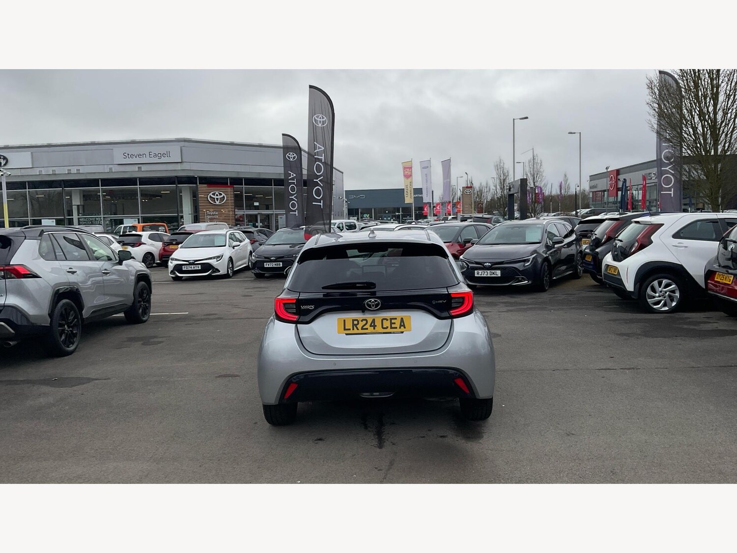 Used Toyota Yaris 2024 for sale - 77626229: Photo 21