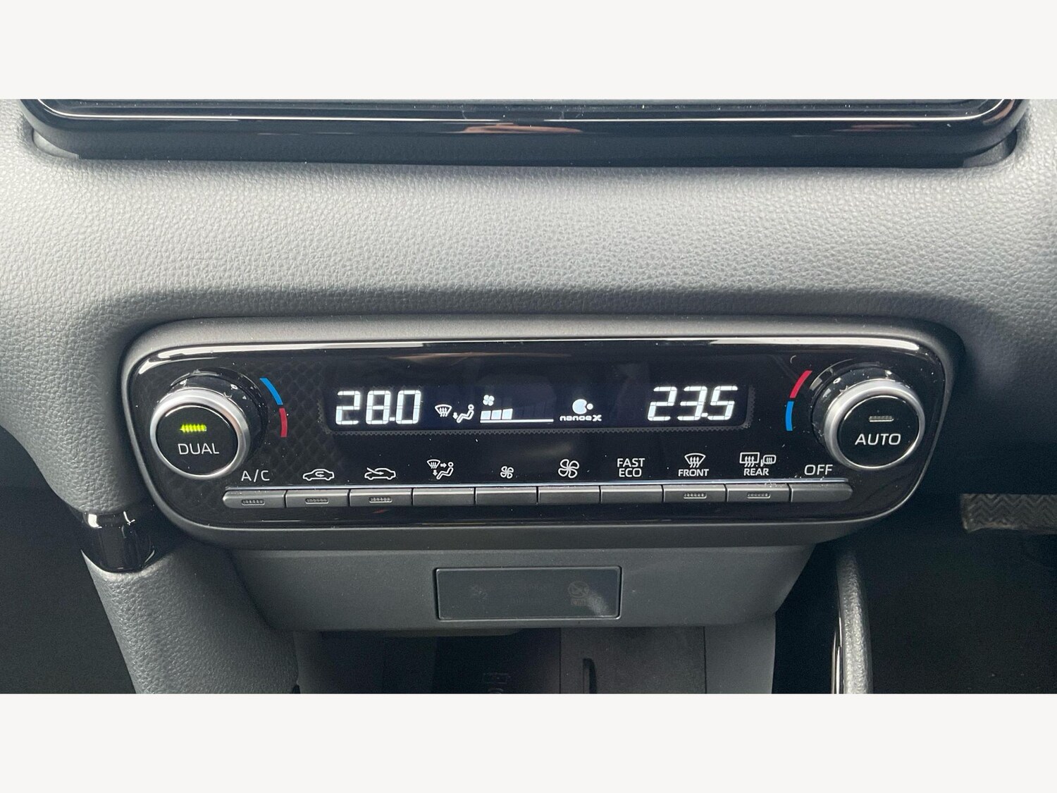 Used Toyota Yaris 2024 for sale - 77626229: Photo 22