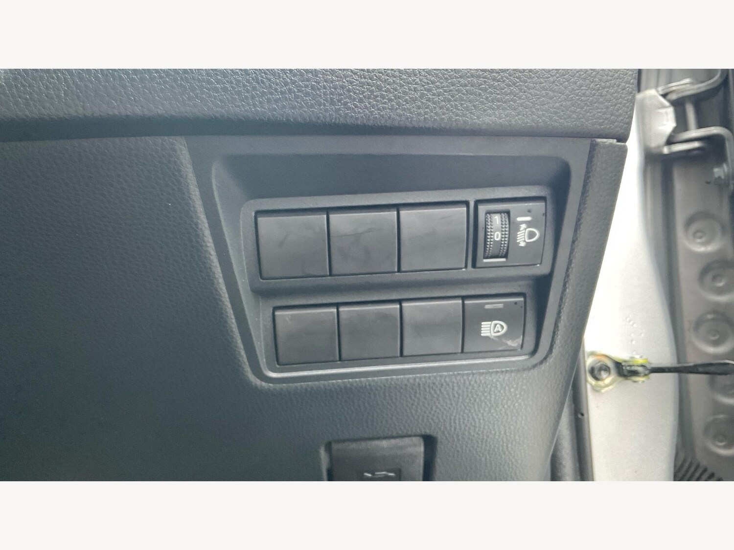 Used Toyota Yaris 2024 for sale - 77626229: Photo 29