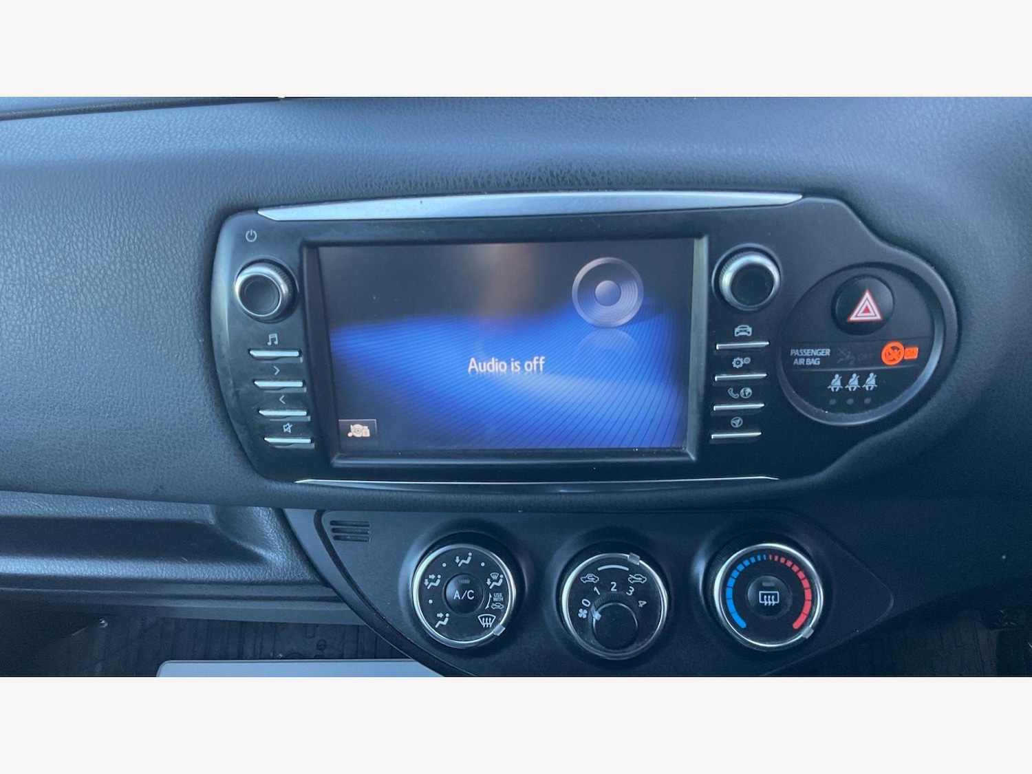 Used Toyota Yaris for sale - 78063085: Photo 9