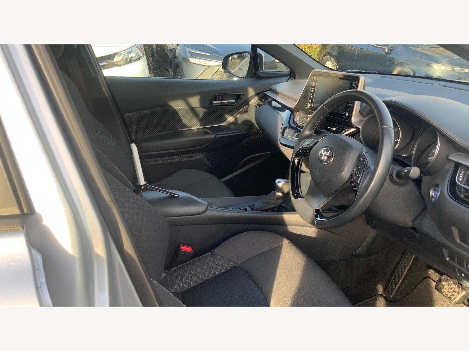 Used Toyota C-HR 2023 for sale - 77101958: Photo 13