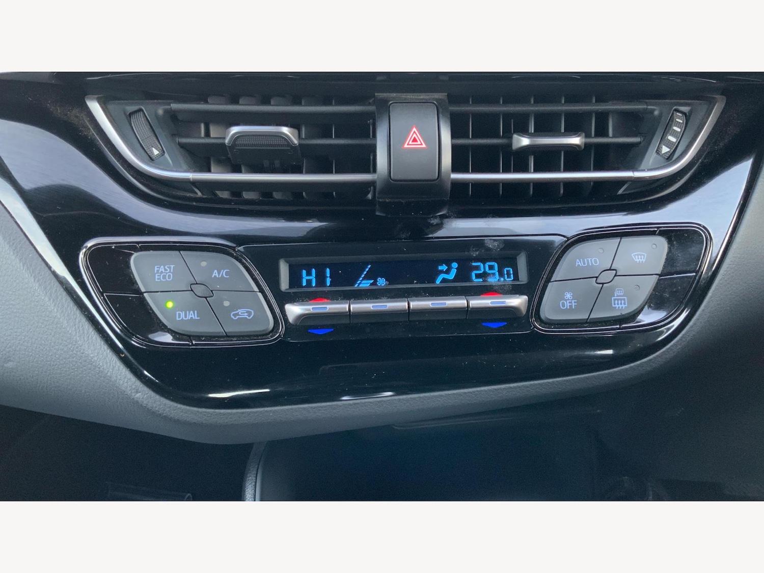 Used Toyota C-HR 2023 for sale - 77101958: Photo 25