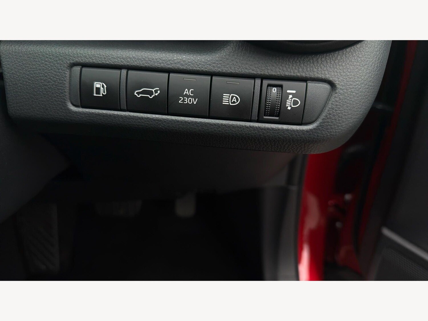 Used Toyota C-HR for sale - 78147718: Photo 24