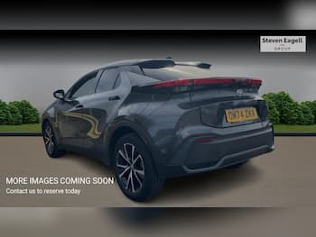 Used Toyota C-HR 2025 for sale - 79740563: Photo