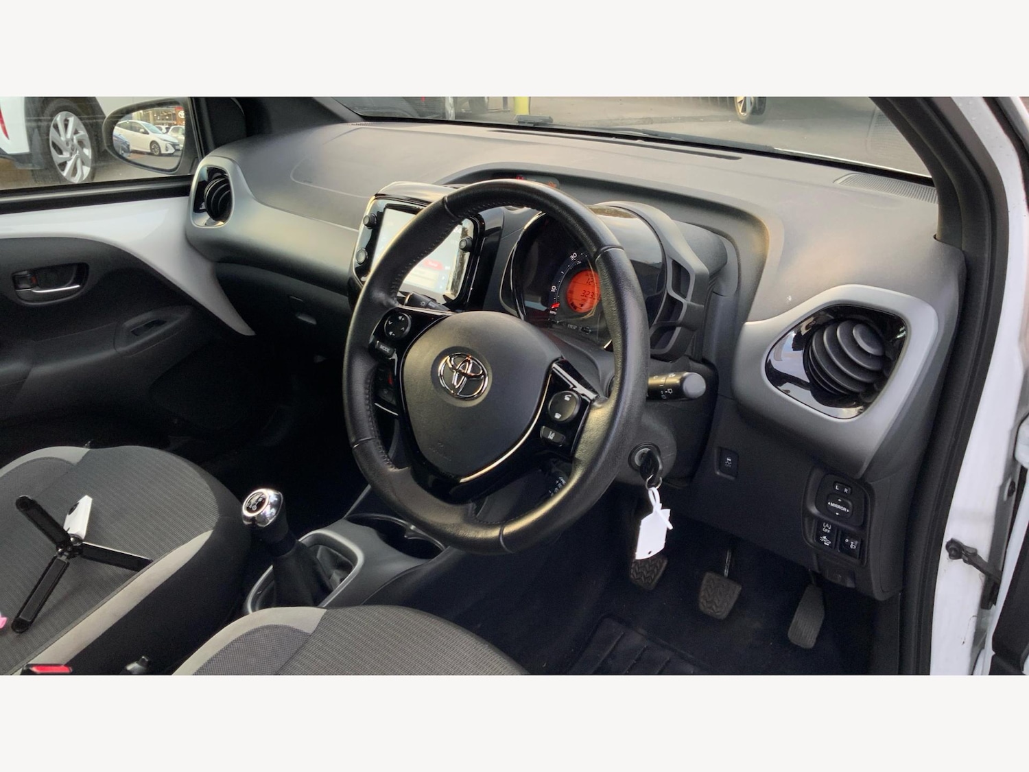 Used Toyota AYGO 2021 for sale - 76689477: Photo 13
