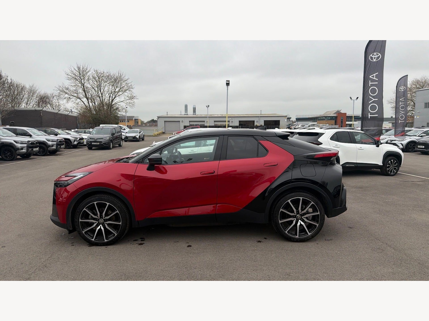 Used Toyota C-HR 2025 for sale - 77939335: Photo 19