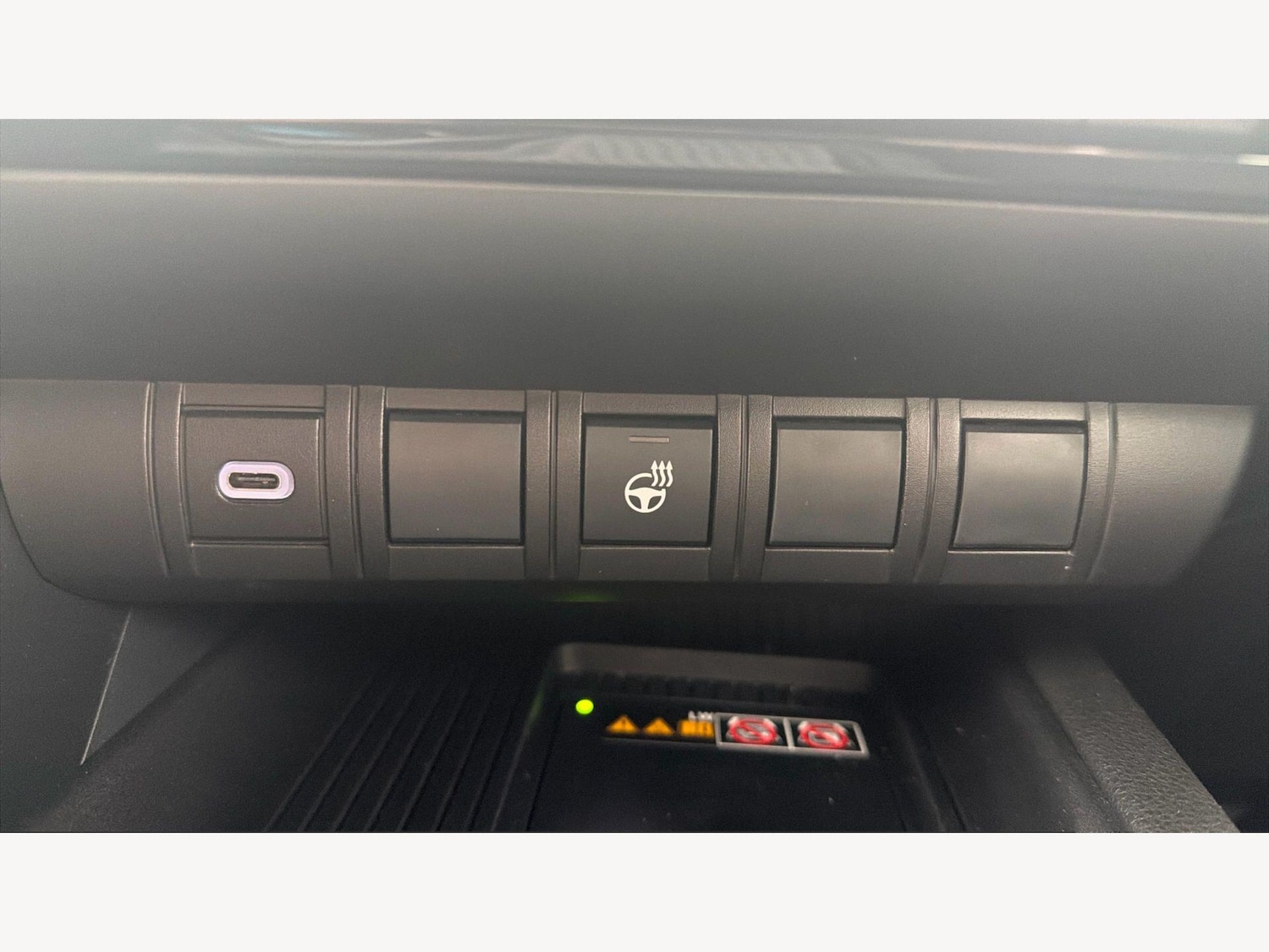 Used Toyota C-HR 2025 for sale - 77939335: Photo 30