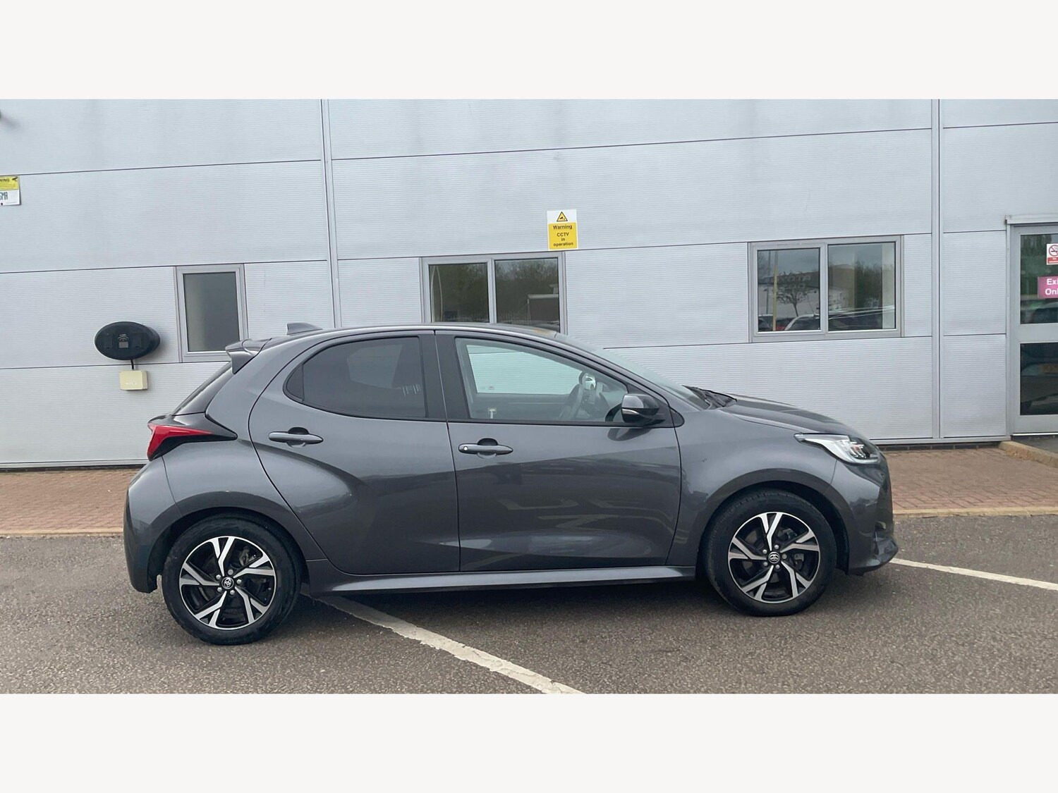 Used Toyota Yaris for sale - 78214780: Photo 25