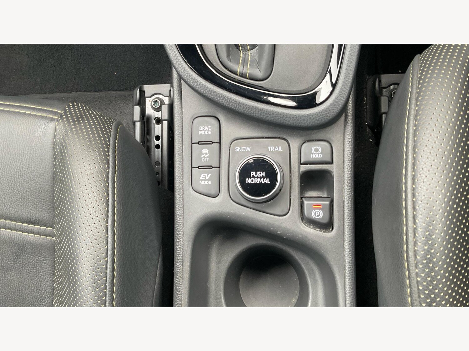 Used Toyota Yaris Cross for sale - 77575201: Photo 25