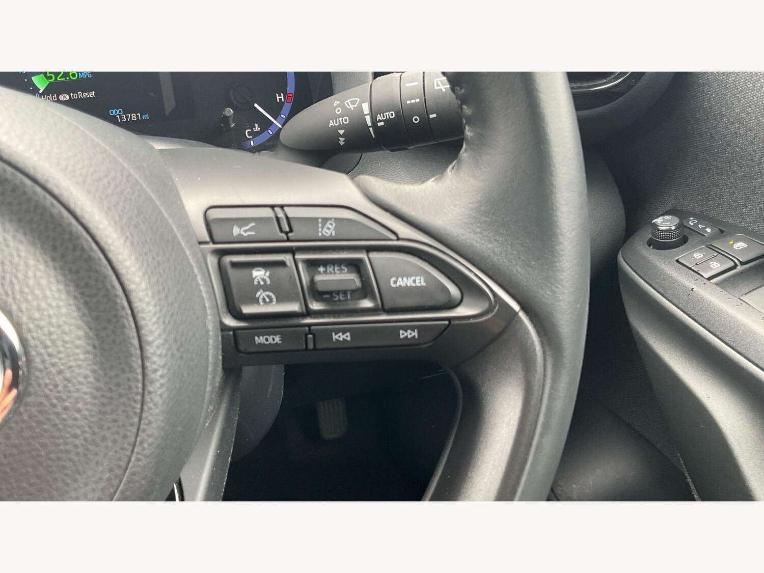 Used Toyota Yaris Cross for sale - 77575201: Photo 28