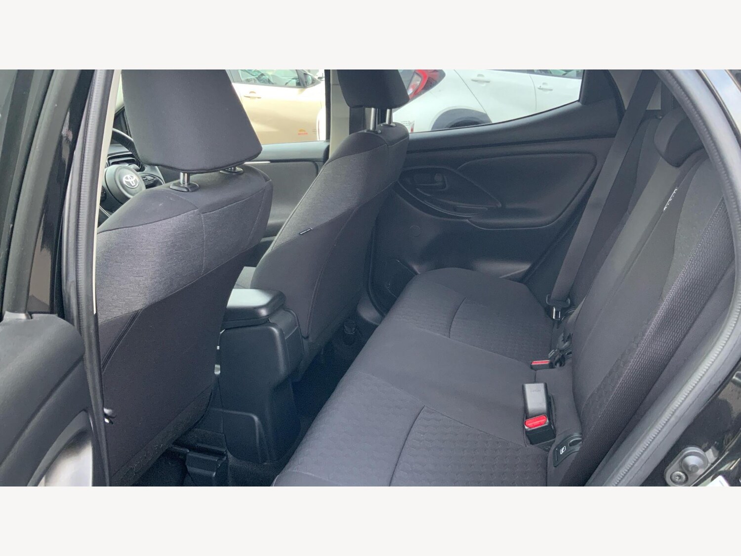 Used Toyota Yaris 2022 for sale - 77216002: Photo 15