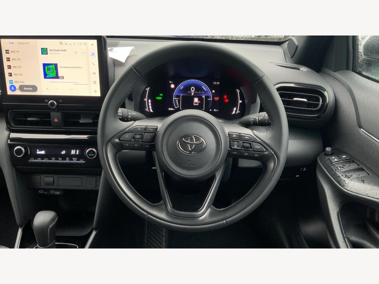 Used Toyota Yaris Cross for sale - 77320483: Photo 8