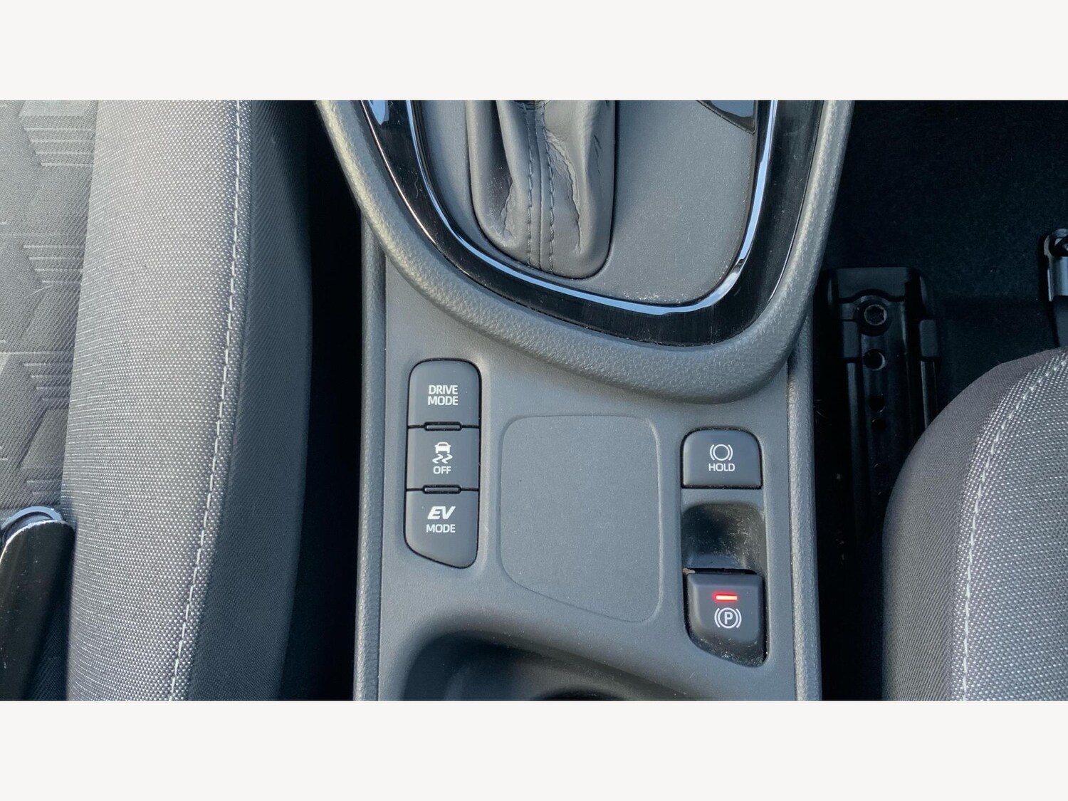 Used Toyota Yaris 2024 for sale - 77255242: Photo 23