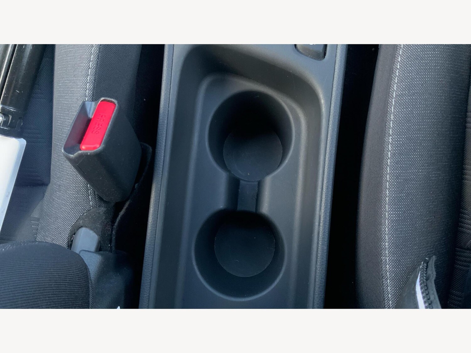 Used Toyota Yaris 2024 for sale - 77255242: Photo 24