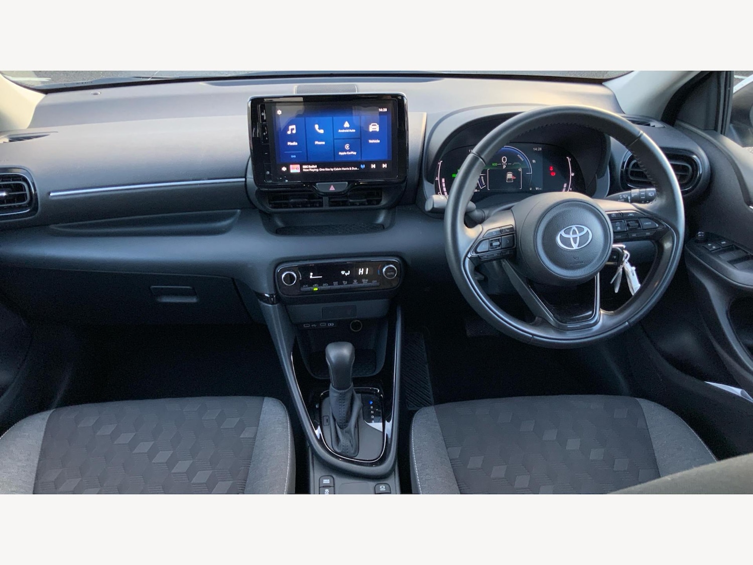 Used Toyota Yaris 2024 for sale - 77255242: Photo 7