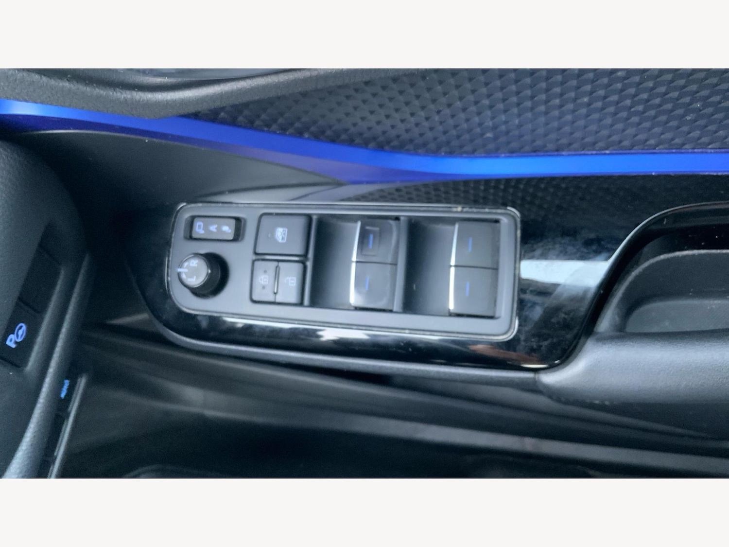 Used Toyota C-HR 2020 for sale - 77524911: Photo 25