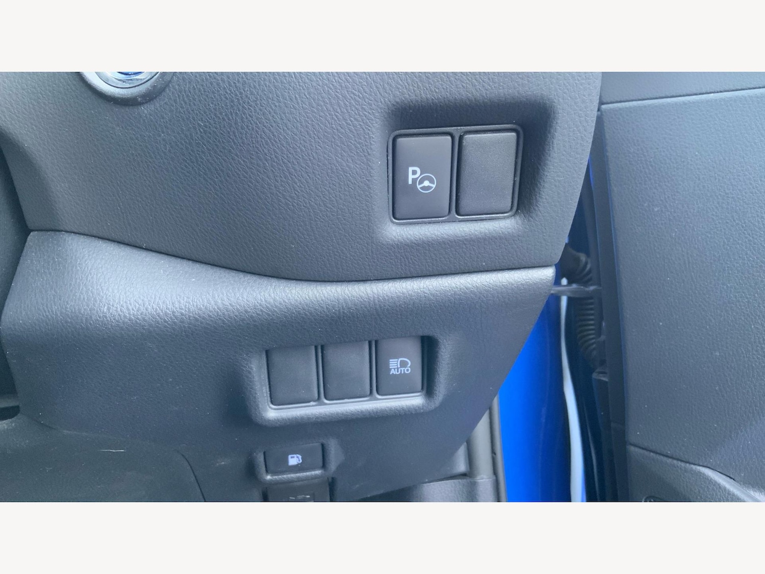 Used Toyota C-HR 2020 for sale - 77524911: Photo 27