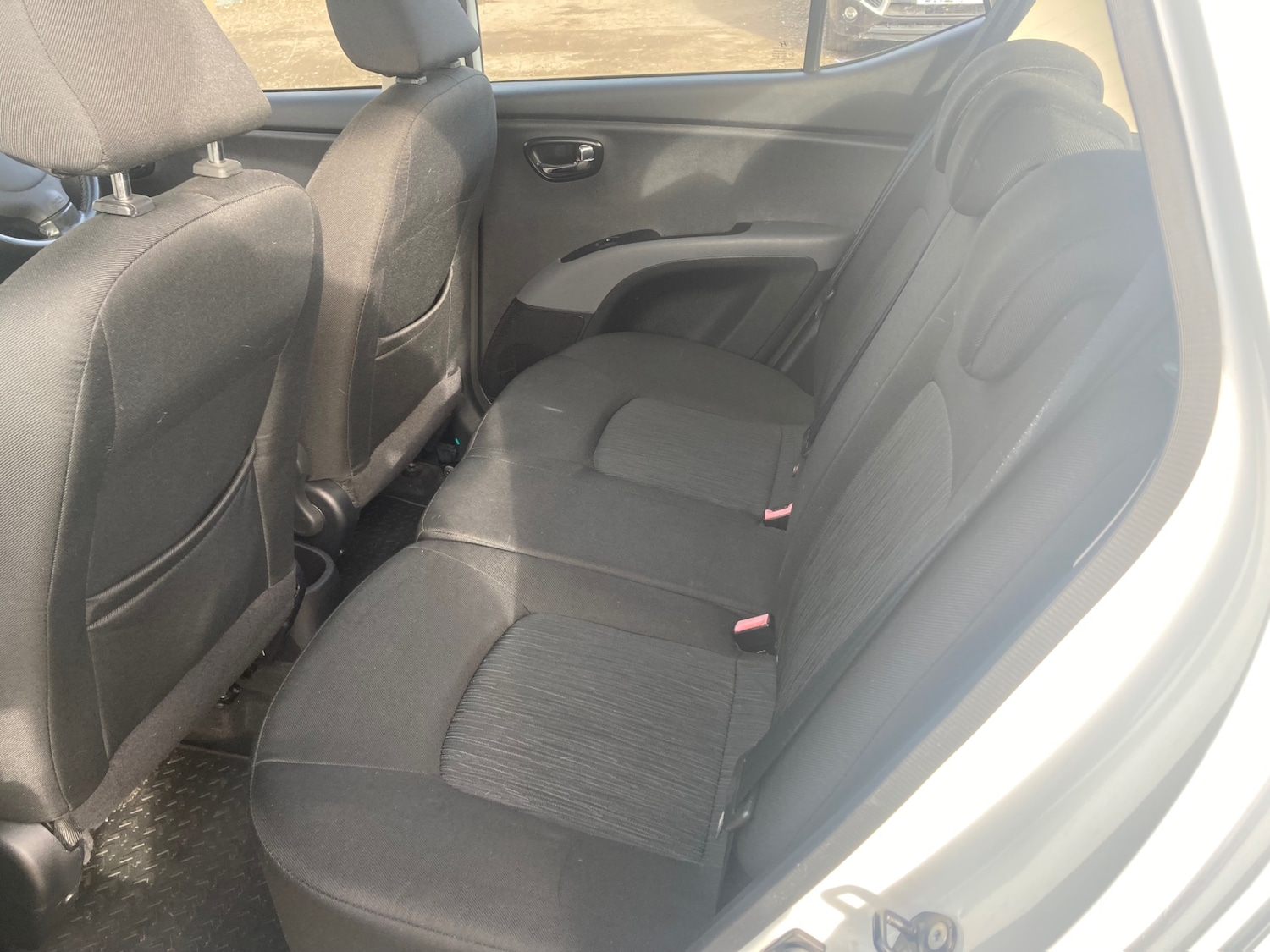 Used Hyundai i10 2011 for sale - 78026918: Photo 8