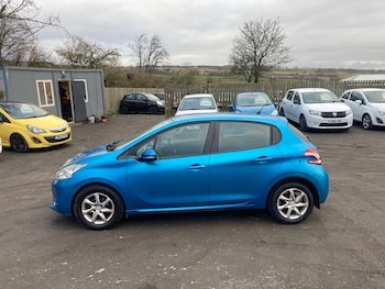 Used Peugeot 208 2013 for sale - 77691953: Photo