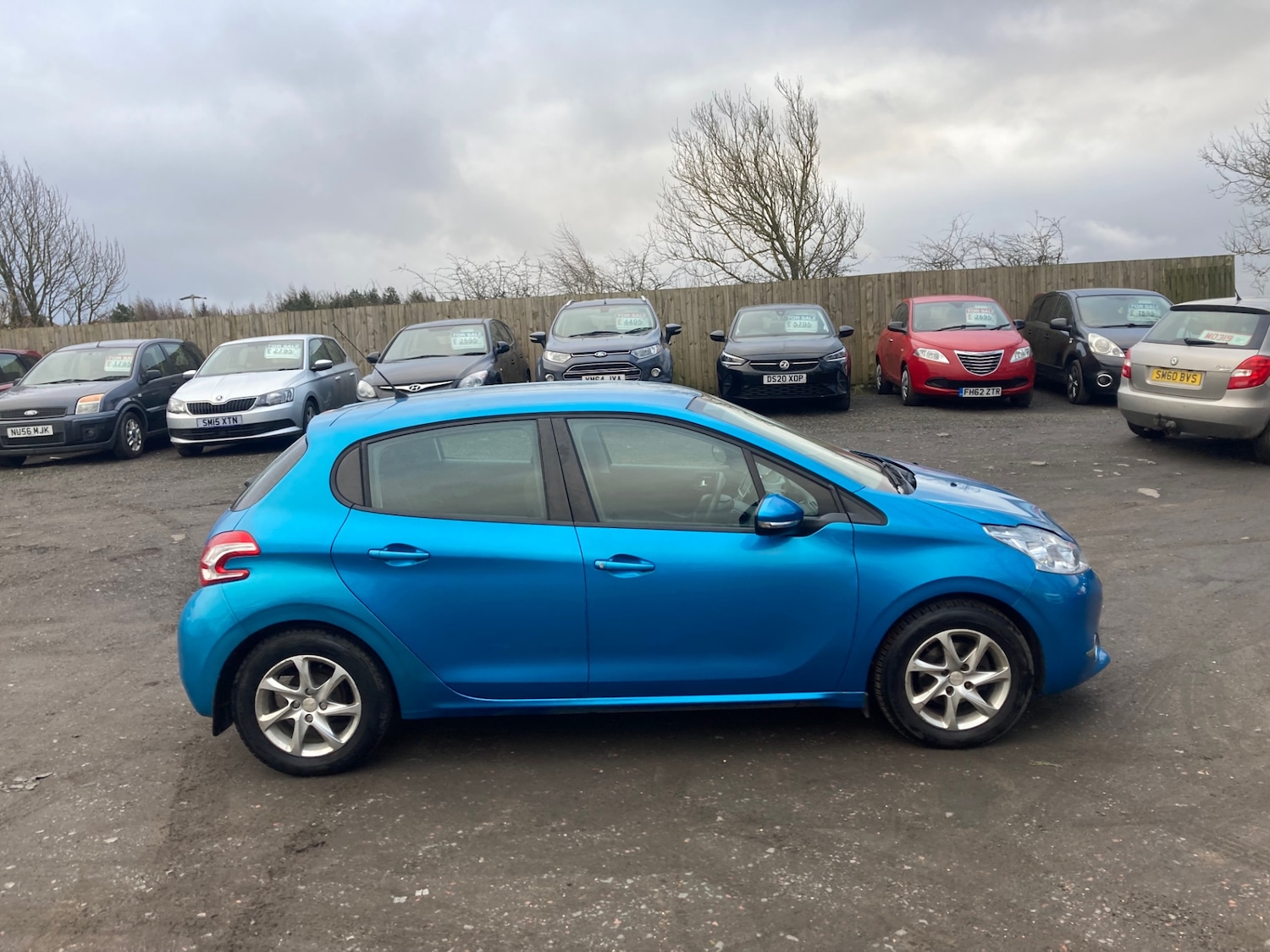 Used Peugeot 208 2013 for sale - 77691953: Photo 6
